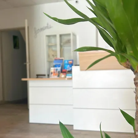 Hotel Le 2*