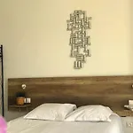 Le 2*