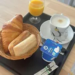 Le Hotel