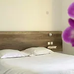 Le Hotel