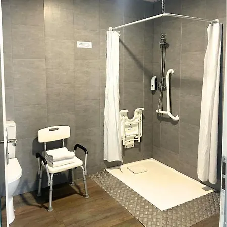 Le Hotel