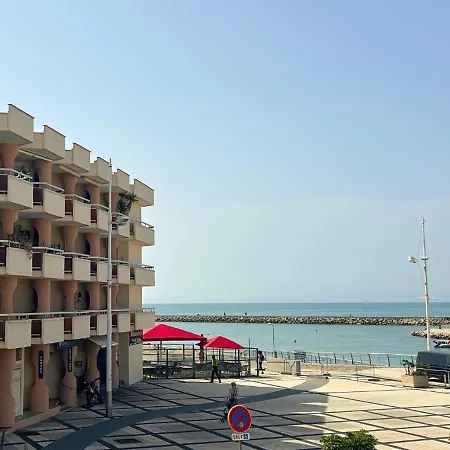 Le Ξενοδοχείο