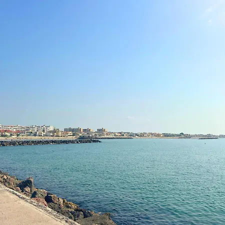 Le 2* Carnon-Plage