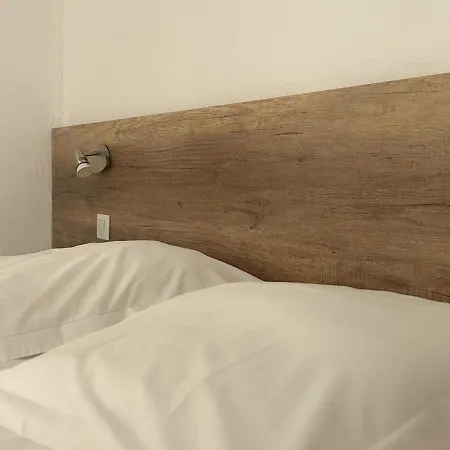 Le Hotel Carnon-Plage