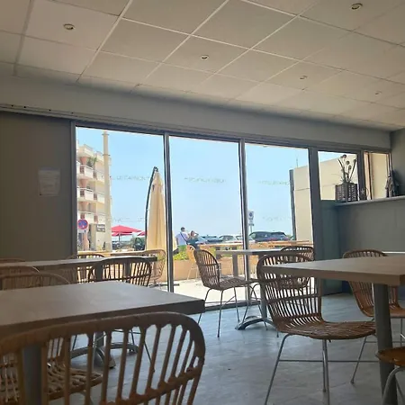 Le Hotel Carnon-Plage