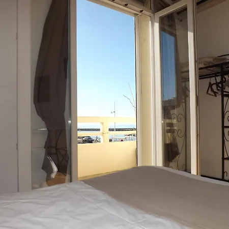Le Hotel